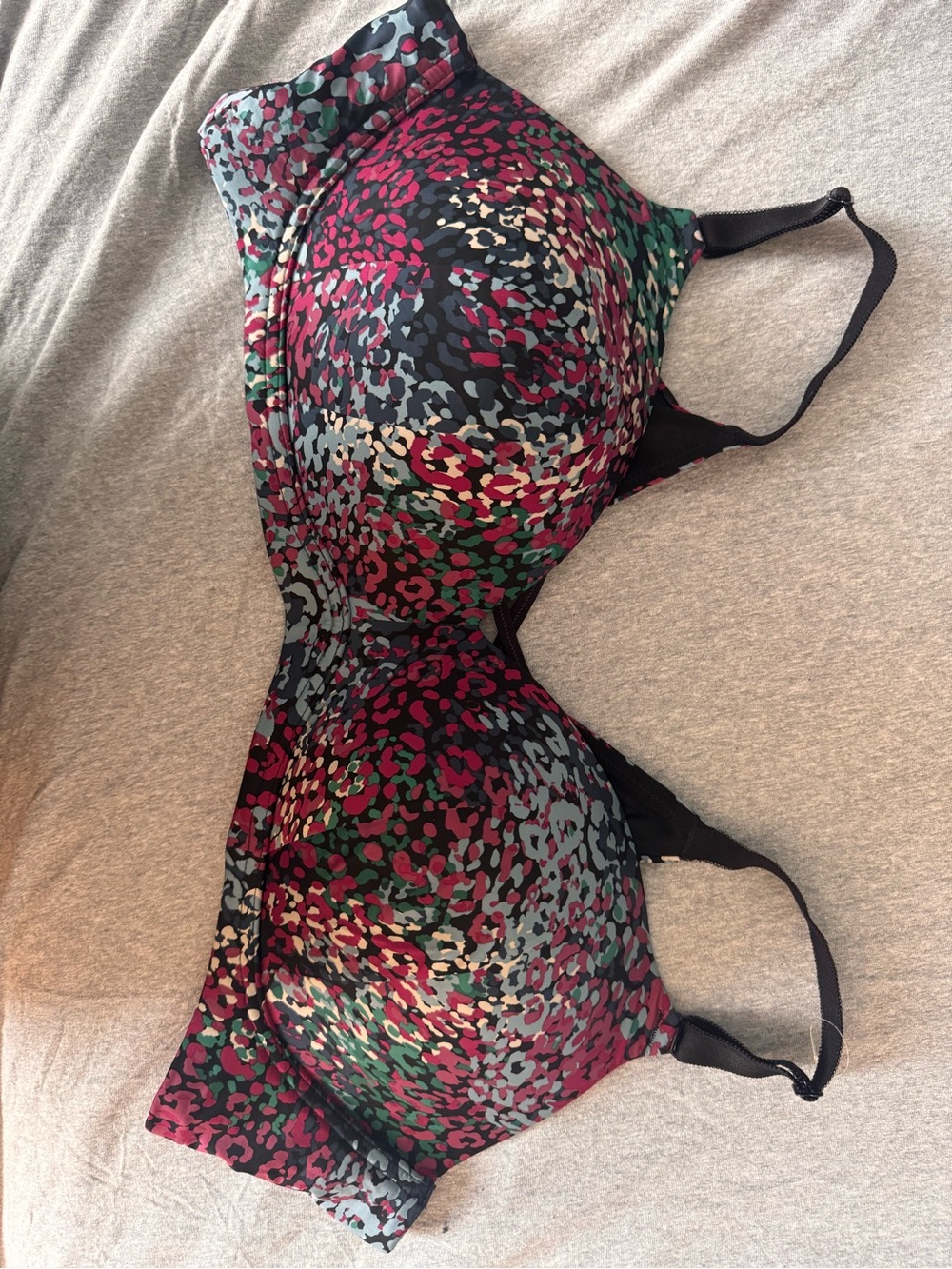 Torrid 50B Multicolor Leopard Print Bra